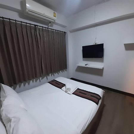 Home Place Hotel Chiang Mai Esterno foto