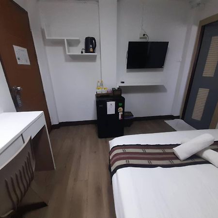 Home Place Hotel Chiang Mai Esterno foto