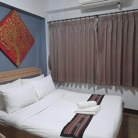 Home Place Hotel Chiang Mai Esterno foto