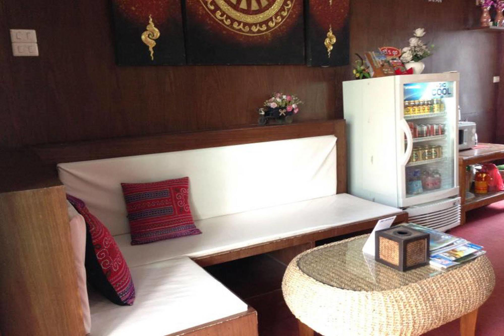 Home Place Hotel Chiang Mai Esterno foto
