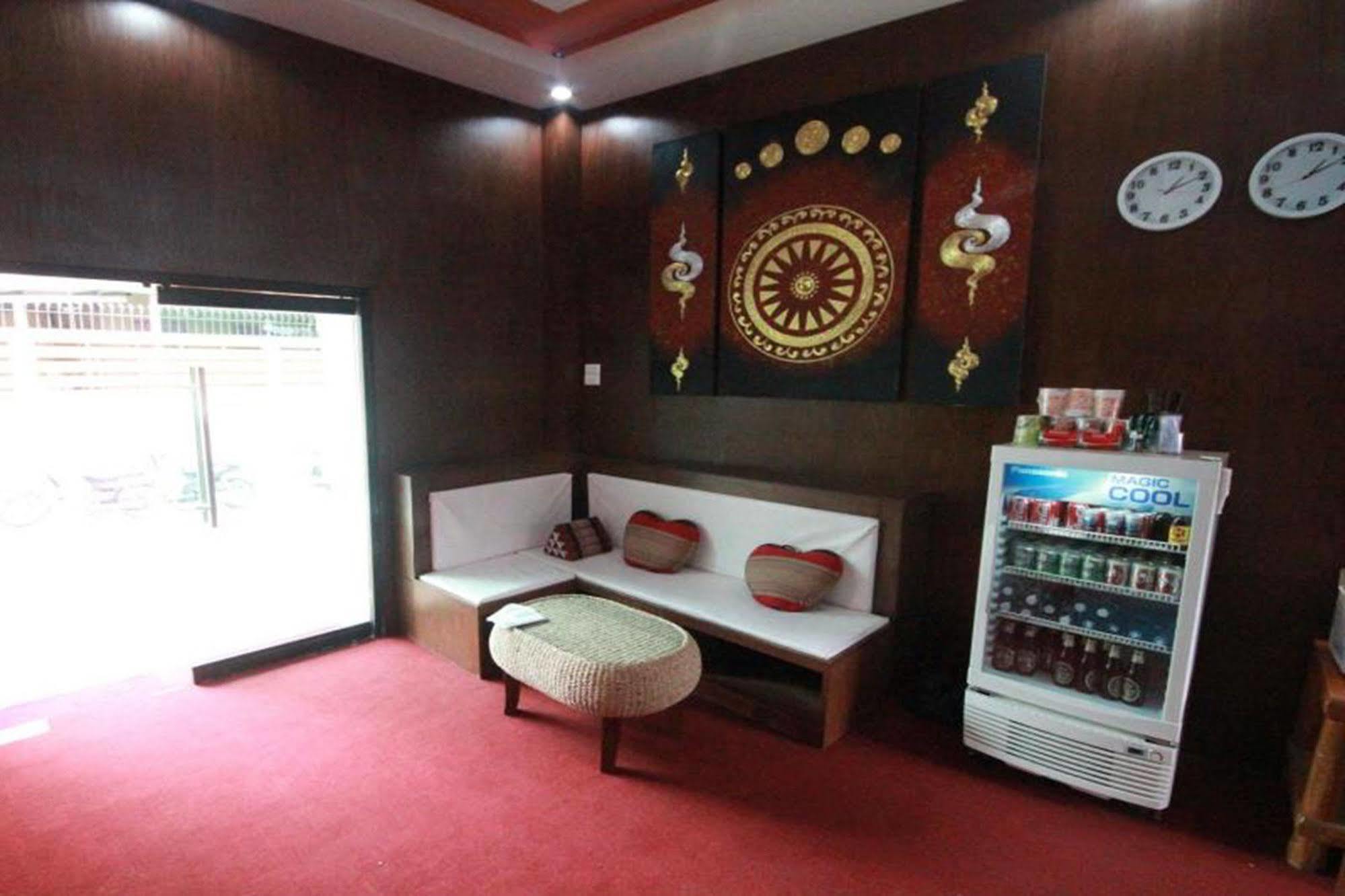 Home Place Hotel Chiang Mai Esterno foto