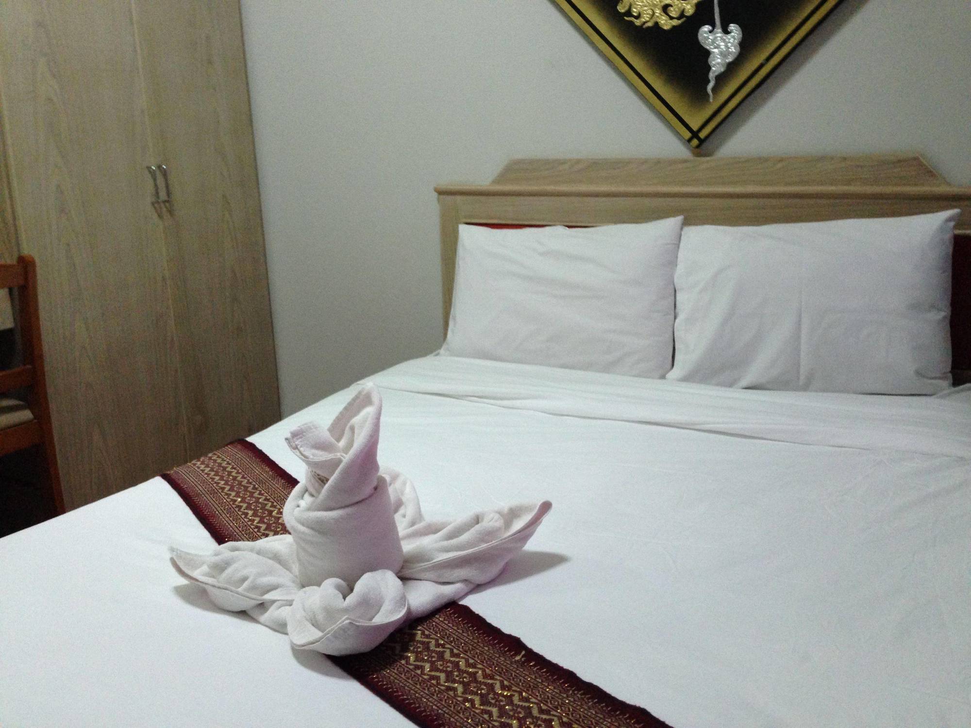 Home Place Hotel Chiang Mai Esterno foto